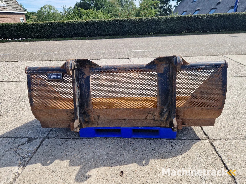 Jeroen van Leeuwen schepbak voor Volvo L30/L35