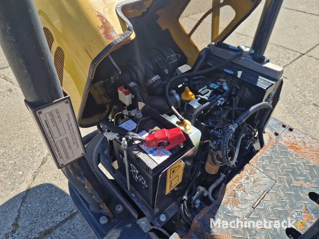 Yanmar C12R-B 3-zijdig kiepend