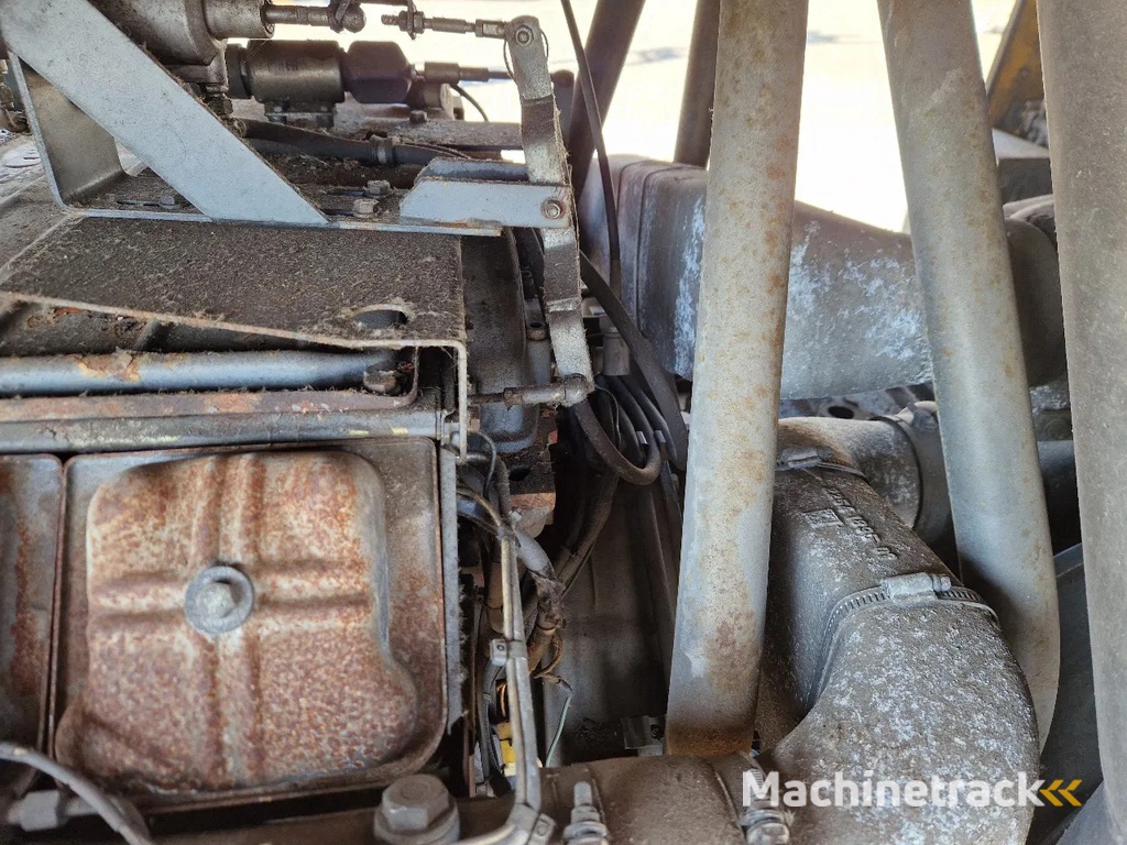 Atlas Copco XAS350DD VERY LOW HOURS