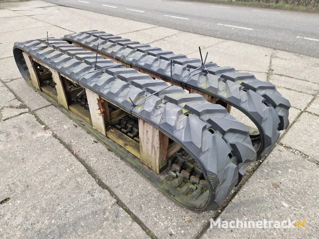 Komatsu nieuwe tracks t.b.v. PC75 tot PC88