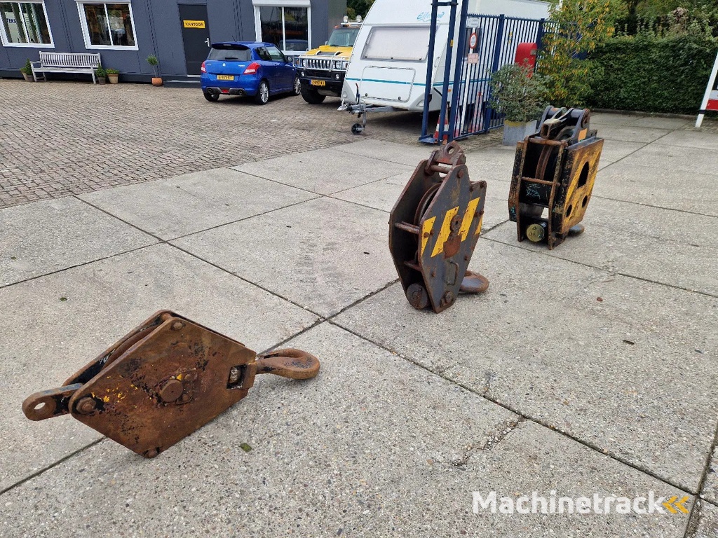 Overige 3X hijsblok cap. 35t, 20t, 15t.