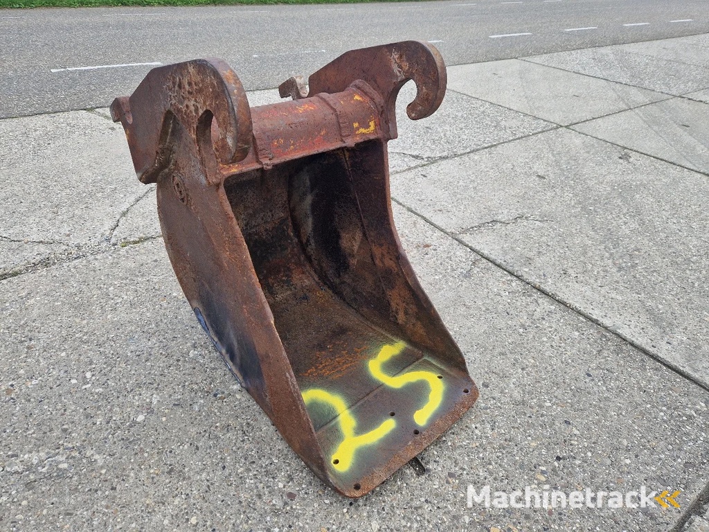 Boforce smalle dieplepel en Verachtert V-bak