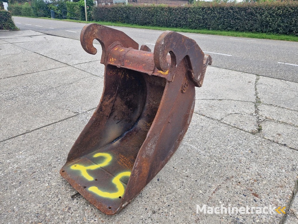 Boforce smalle dieplepel en Verachtert V-bak