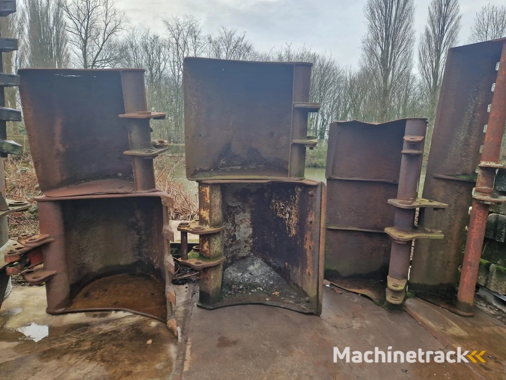 Diverse bakken penmaat 60 met en zonder tanden