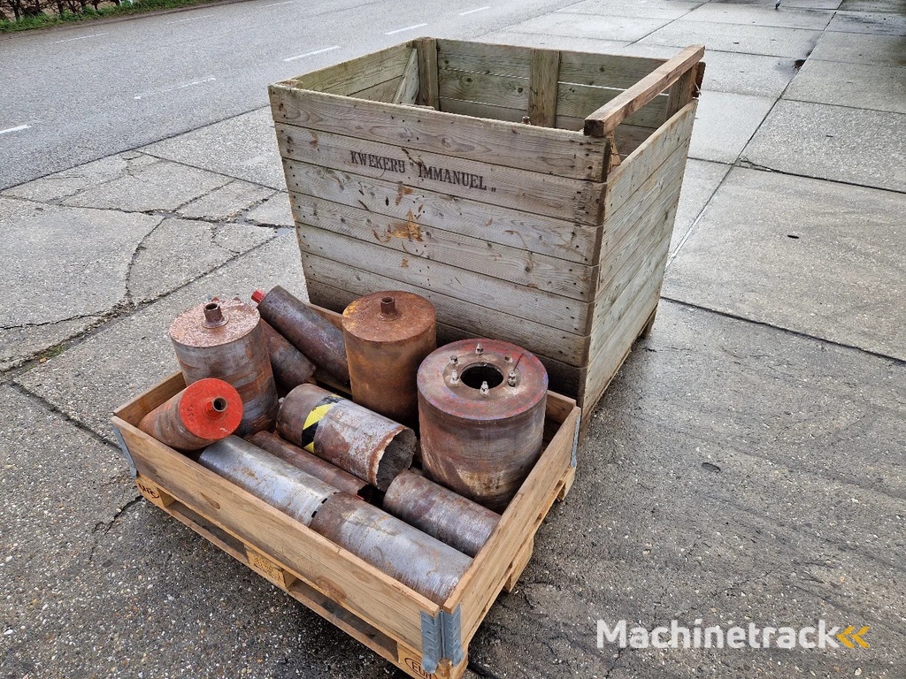 Diversen 2 pallets met betonboren