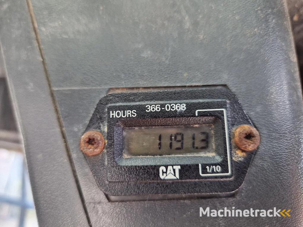 Caterpillar 216B3 schranklader met 1191 uur