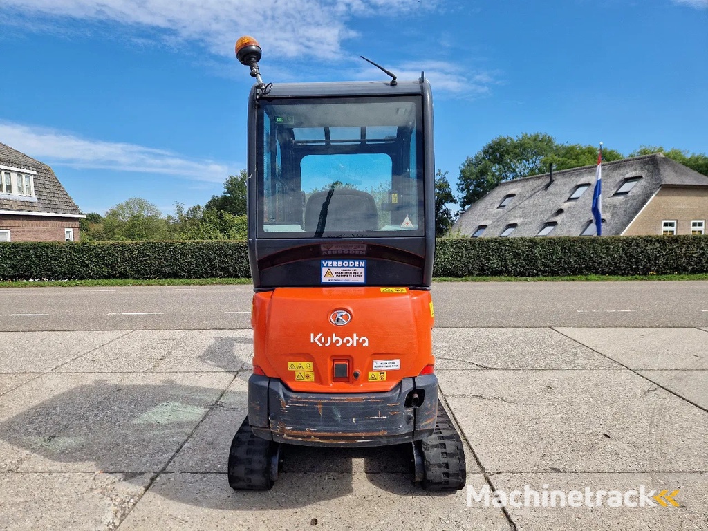 Kubota KX019-4 met 1990 uur