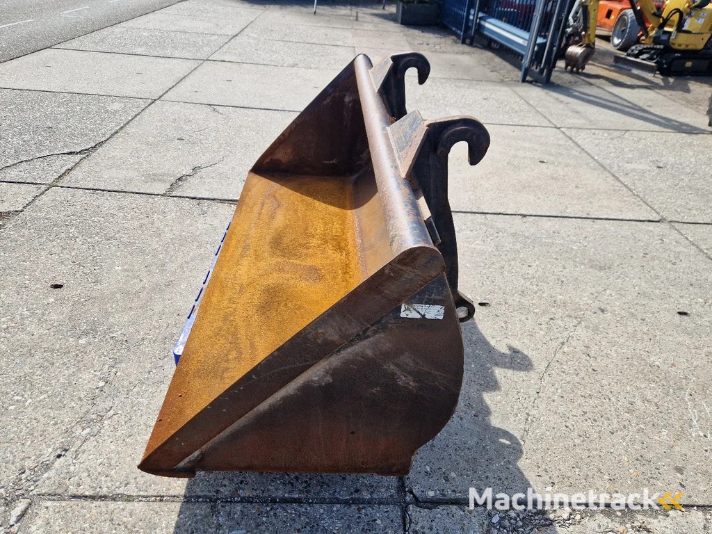 Jeroen van Leeuwen schepbak voor Volvo L30/L35