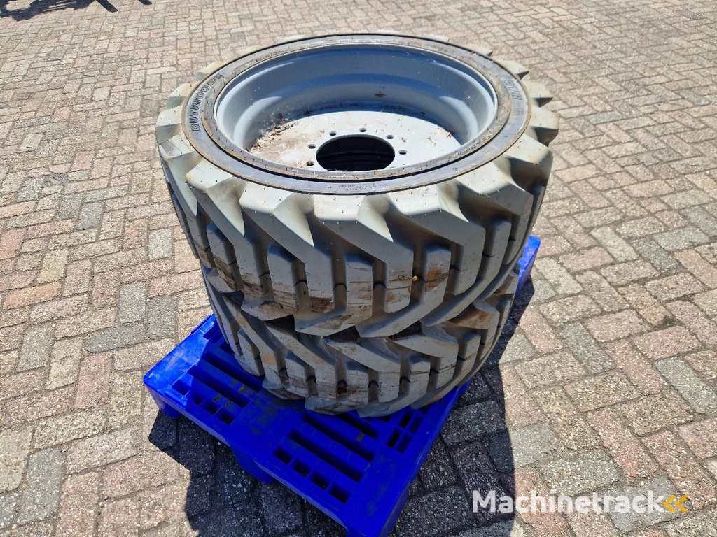 Overige 3x nieuwe OUTRIGGER volgeschuimde hoogwerkerband met velg