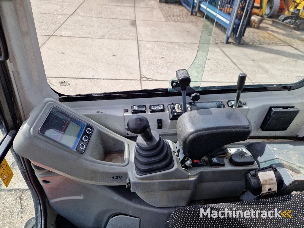 Takeuchi TB216 met 2089 uur