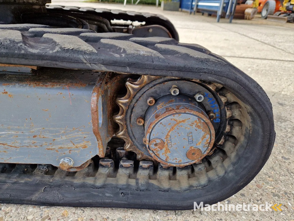 Takeuchi TB216 met 2089 uur