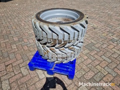 overige-3x-nieuwe-outrigger-volgeschuimde-hoogwerkerband-met-velg