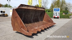 zeer-zware-puinbak-dubbele-caterpillar-aansluiting