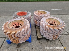 overige-outrigger-volrubber-non-marking-hoogwerkerbanden