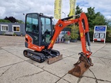 Minituur van Kubota KX019-4 CW05 met 2 bakken