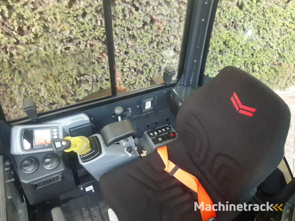 Yanmar Vio23