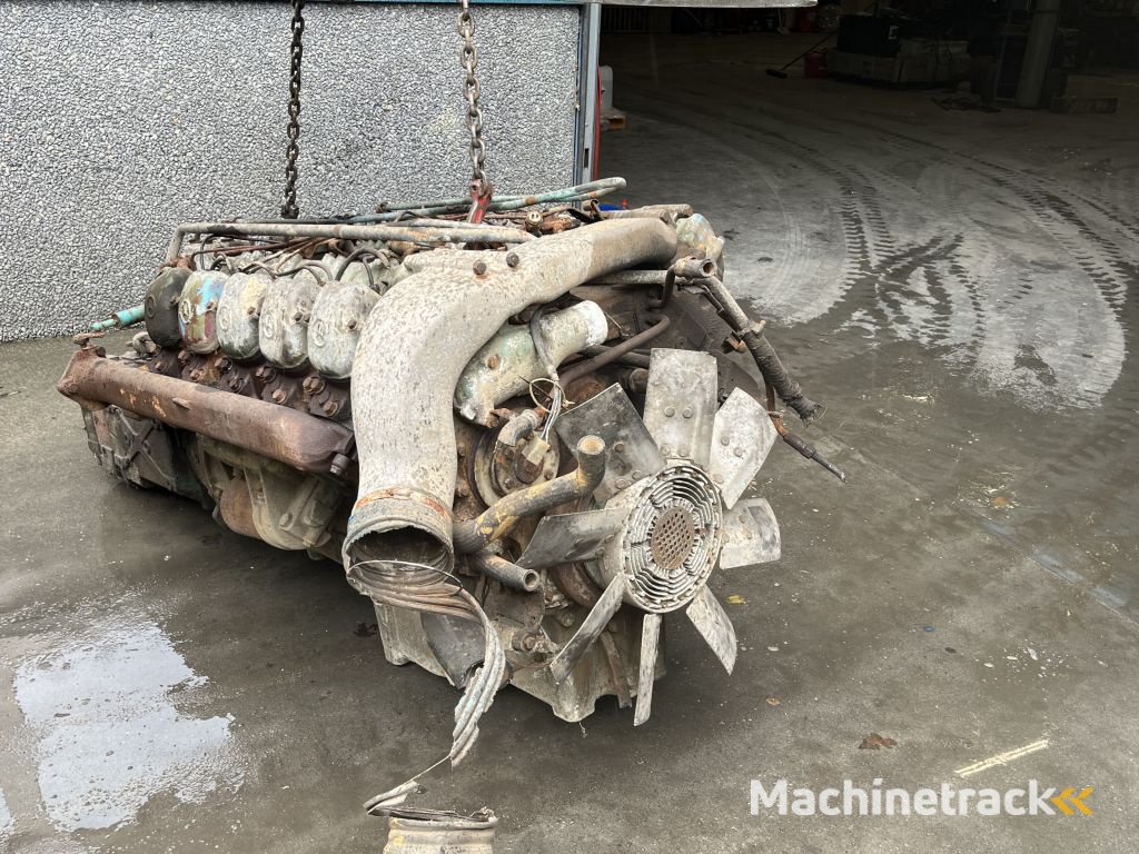 Mercedes-Benz OM 403