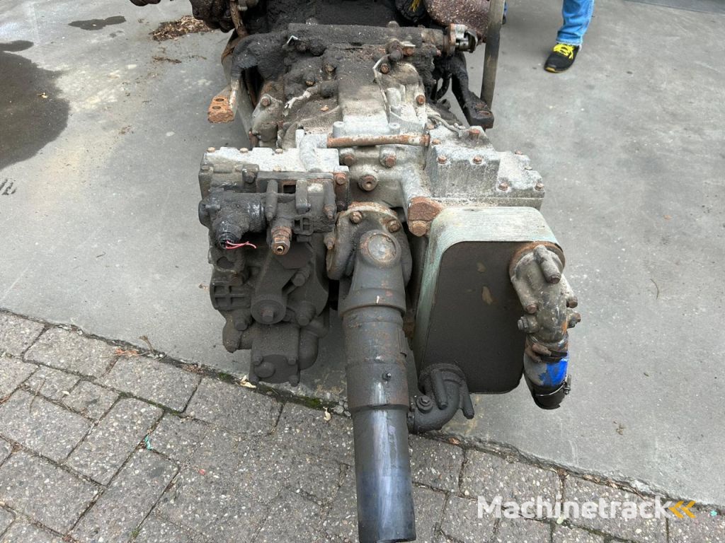 Mercedes-Benz 38.442