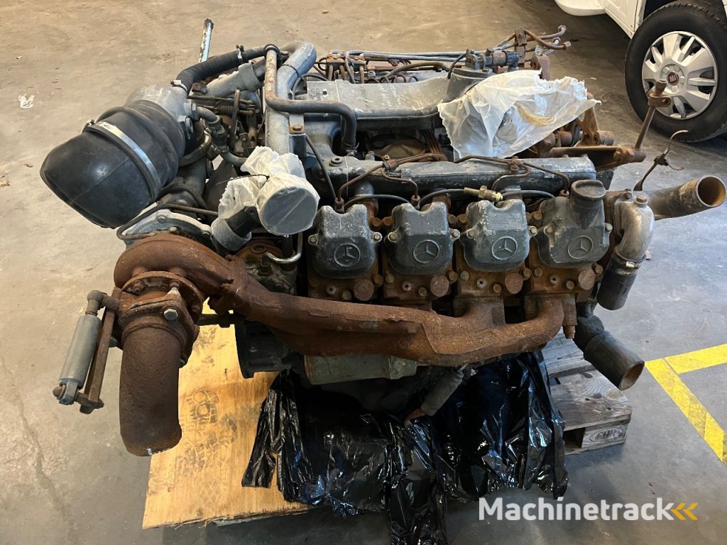 Mercedes-Benz om 442 (BUSMOTOR)