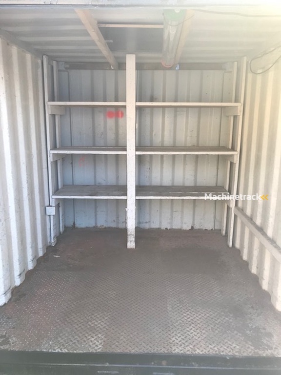 8ft container