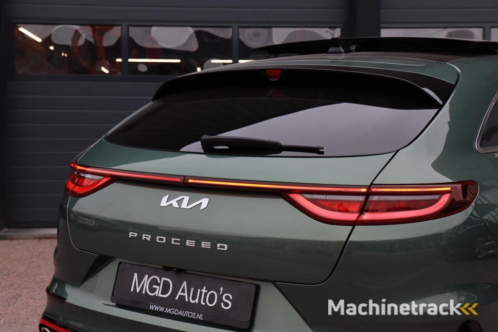 Kia ProCeed 1.6 T-GDi GT /PANODAK/MEMORY/VIRTUAL/STOEL+STUURVERW./CARPLAY/JBL/CAMERA!