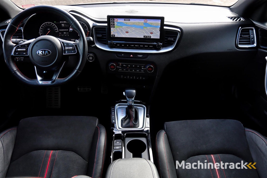 Kia ProCeed 1.6 T-GDi GT /PANODAK/MEMORY/VIRTUAL/STOEL+STUURVERW./CARPLAY/JBL/CAMERA!