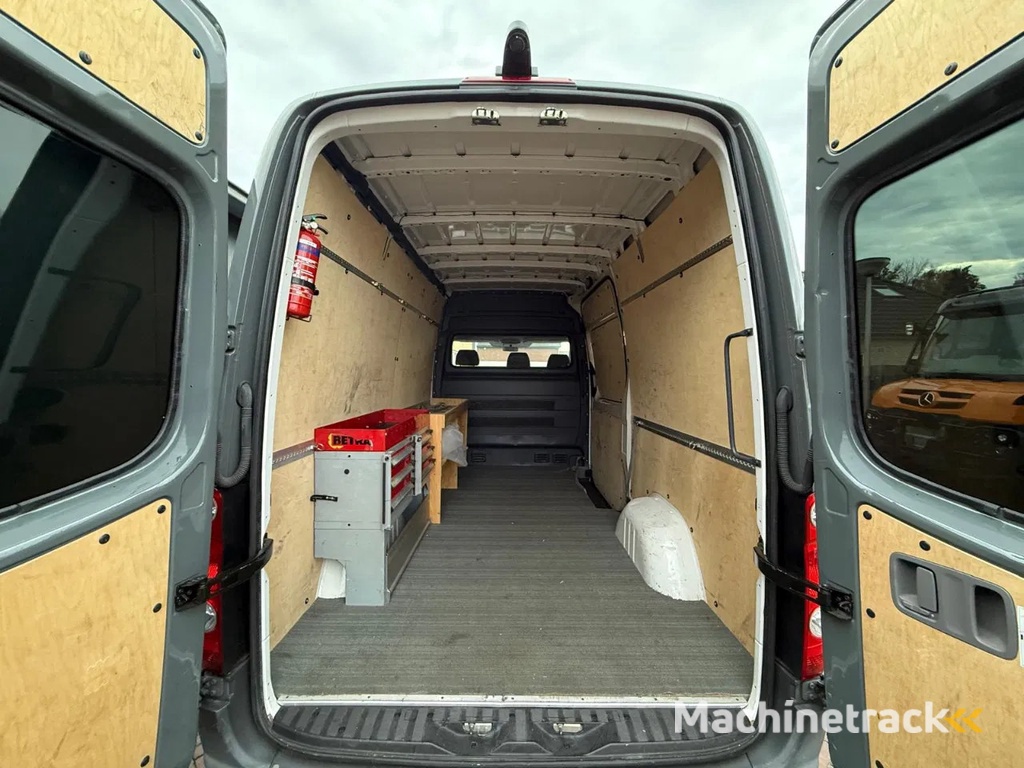 Volkswagen Crafter 50 2.0 136 PK 3 zits Airco Cruise Camera Nette Auto! 11/2015