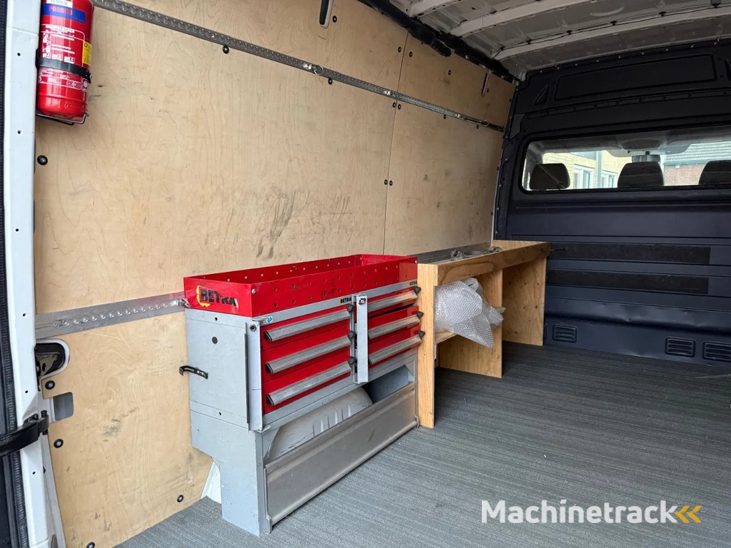 Volkswagen Crafter 50 2.0 136 PK 3 zits Airco Cruise Camera Nette Auto! 11/2015