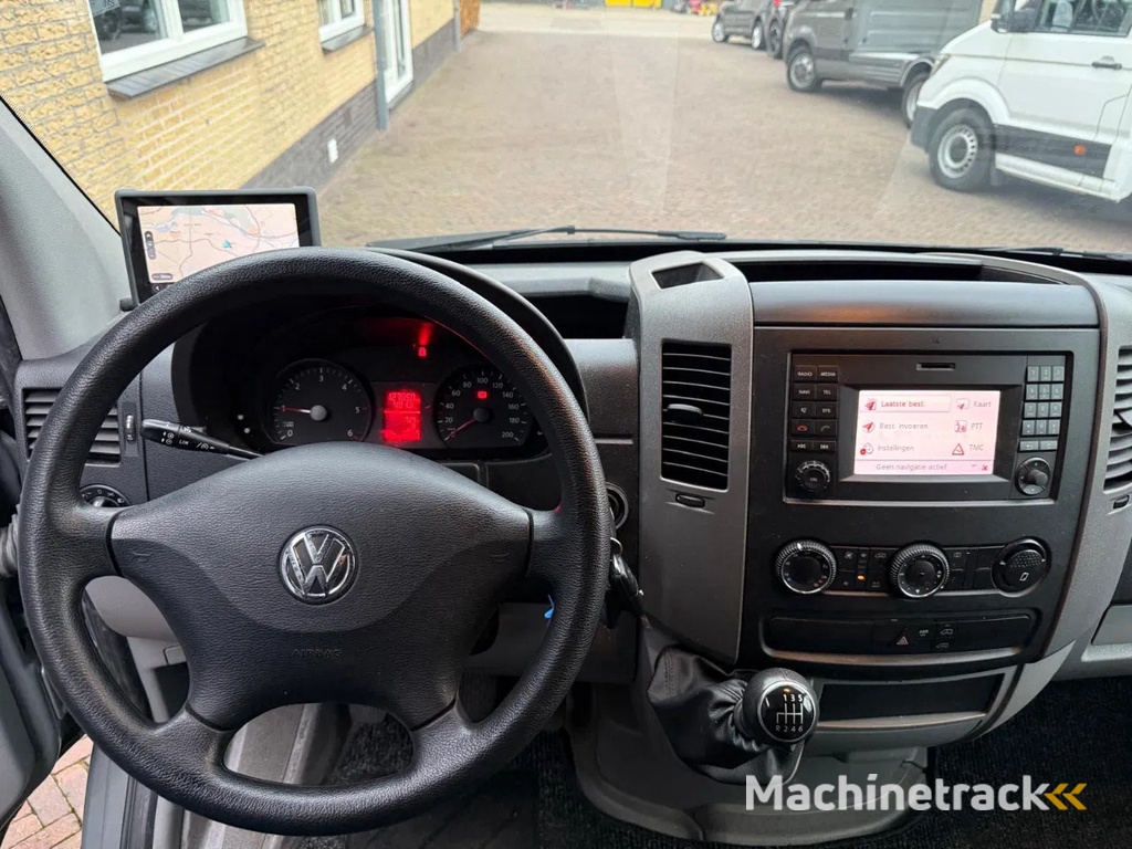 Volkswagen Crafter 50 2.0 136 PK 3 zits Airco Cruise Camera Nette Auto! 11/2015