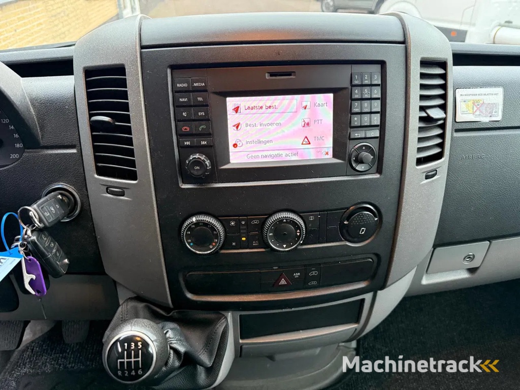 Volkswagen Crafter 50 2.0 136 PK 3 zits Airco Cruise Camera Nette Auto! 11/2015