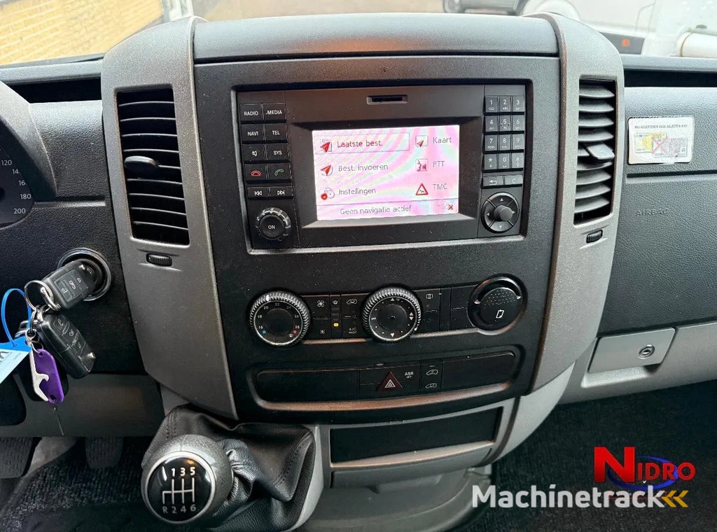 Volkswagen Crafter 50 2.0 136 PK 3 zits Airco Cruise Camera Nette Auto! 11/2015