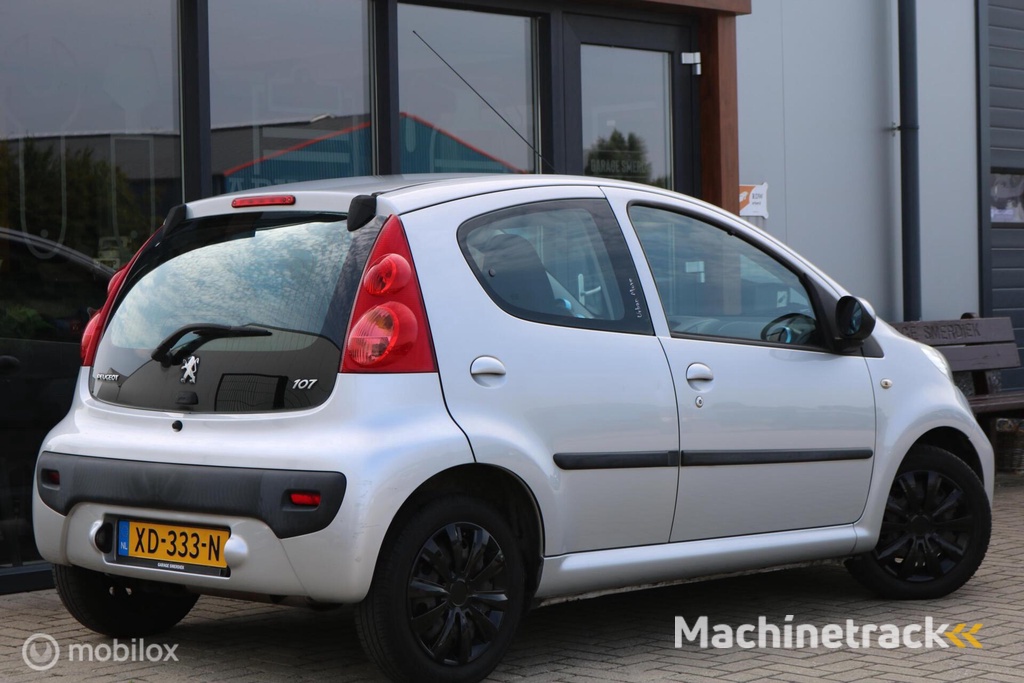 Peugeot 107 1.0-12V Urban Move | Airco | Elektrisch pakket |