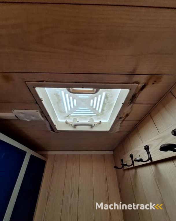 REMORQUE BASE VIE CABANE DE CHANTIER