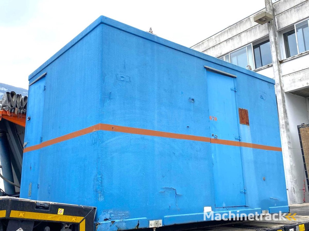 CABANE-DE-CHANTIER SUR BERCE AMPLIROLL