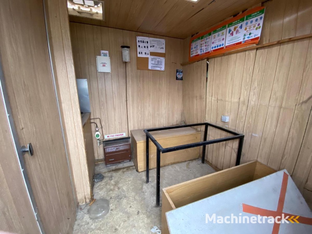 CABANE-DE-CHANTIER SUR BERCE AMPLIROLL