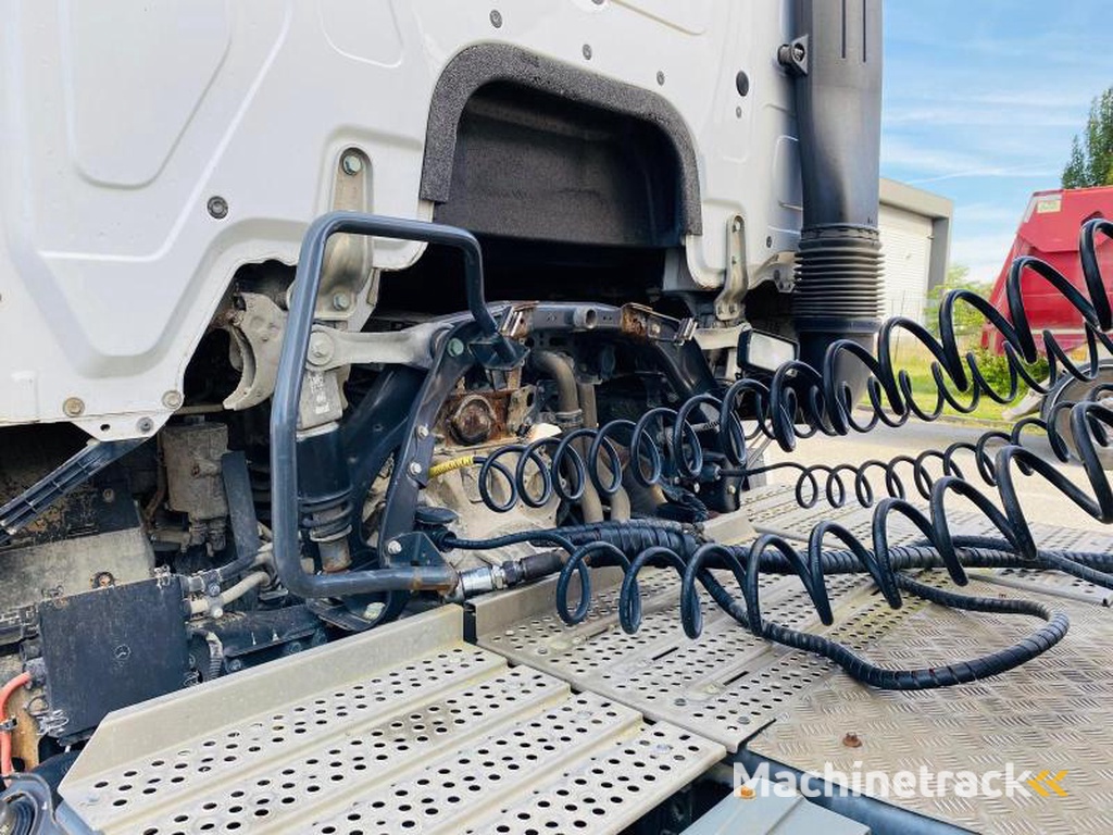 MERCEDES Tracteur routier ACTROS 1851 4X2 avec KIT HYDRAULIQUE