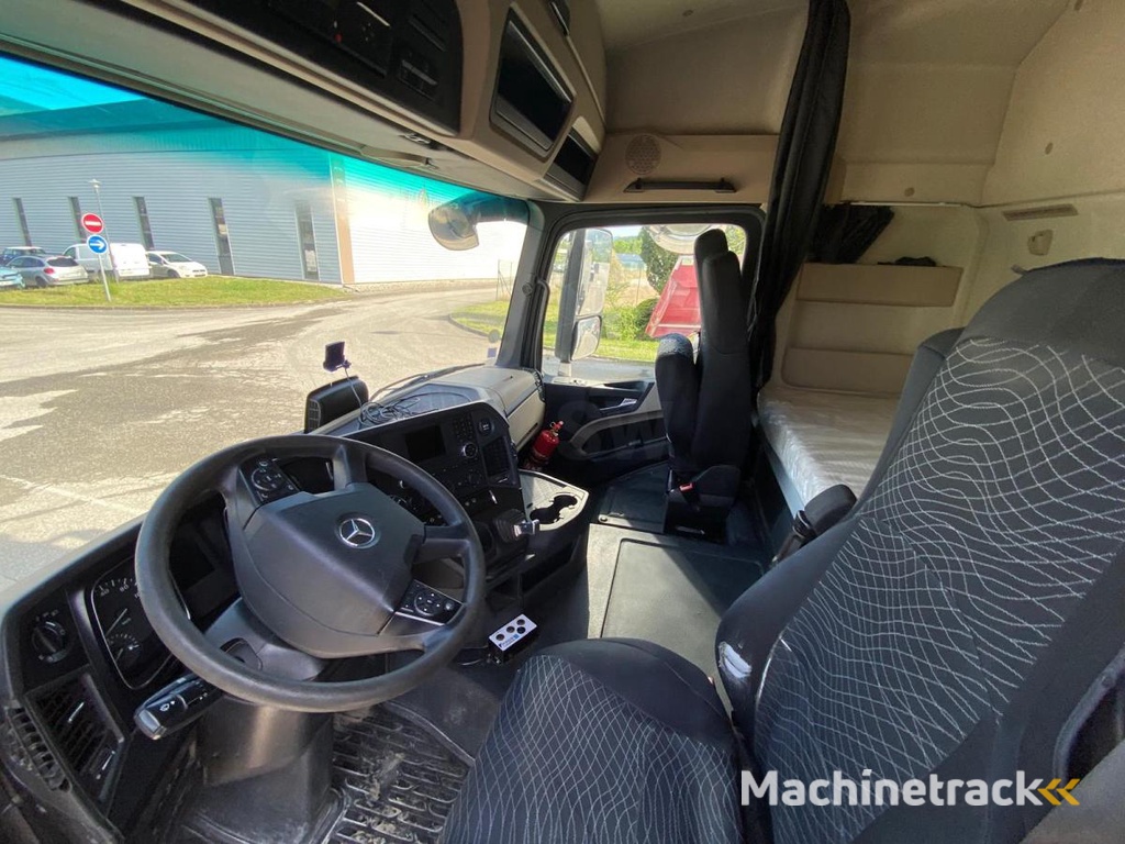 MERCEDES Tracteur routier ACTROS 1851 4X2 avec KIT HYDRAULIQUE