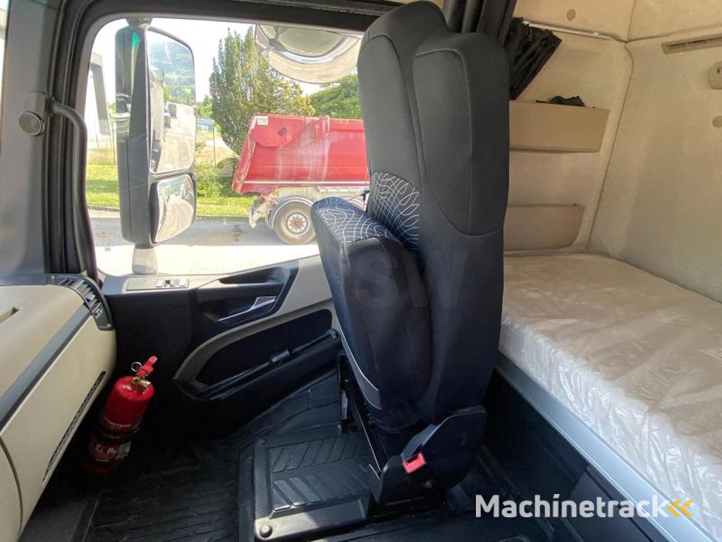 MERCEDES Tracteur routier ACTROS 1851 4X2 avec KIT HYDRAULIQUE