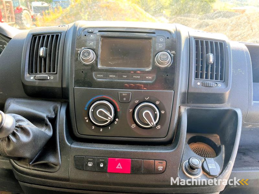 Peugeot Boxer-2-2,2L-HDI-130-L2H1