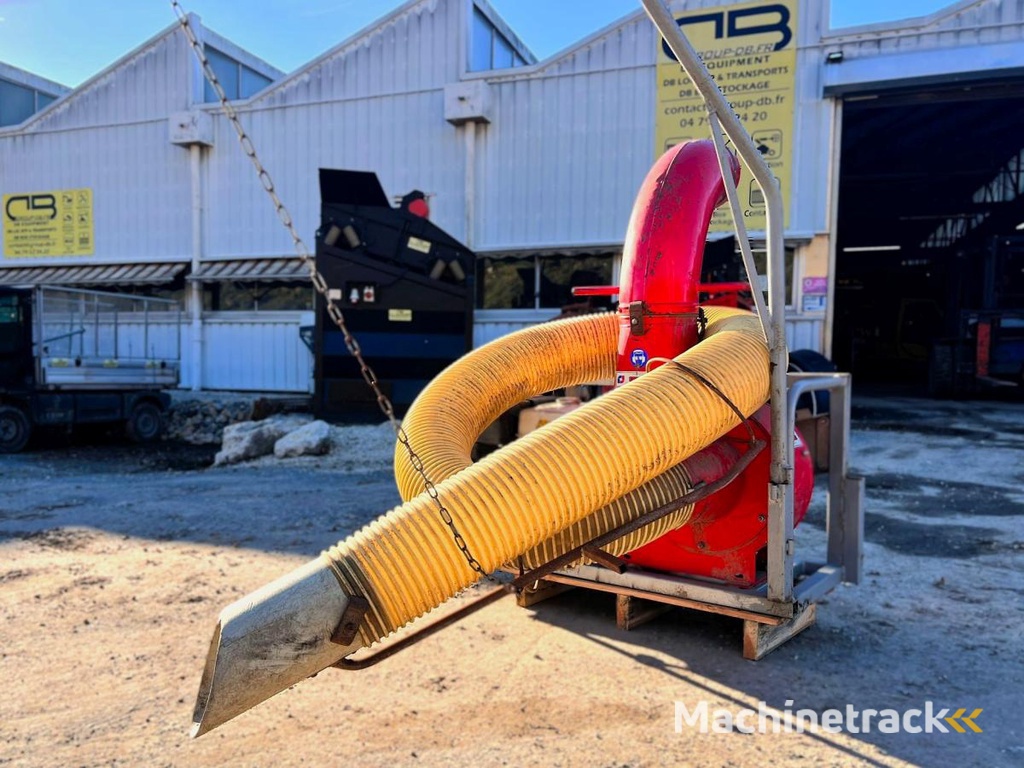 ASPIRATEUR-A-FEUILLE-MOTORISÉ SUR BERCE (NET TVA)