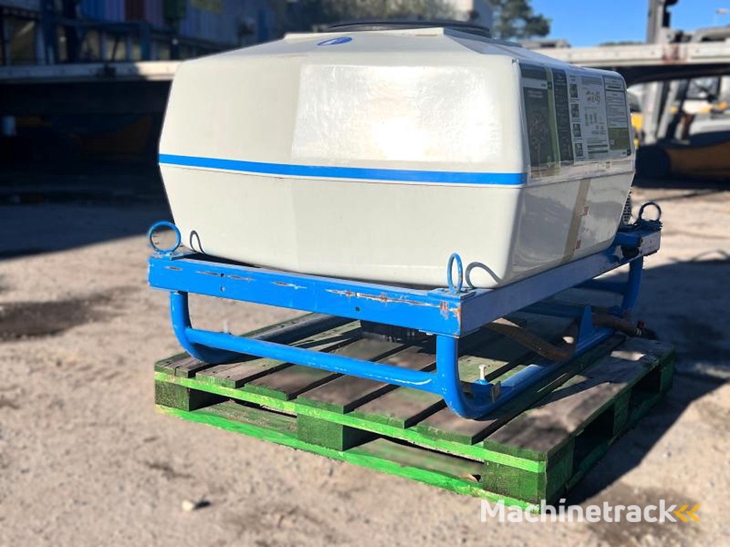 BLANCHARD CUVE D'ARROSAGE PULVERISATEUR