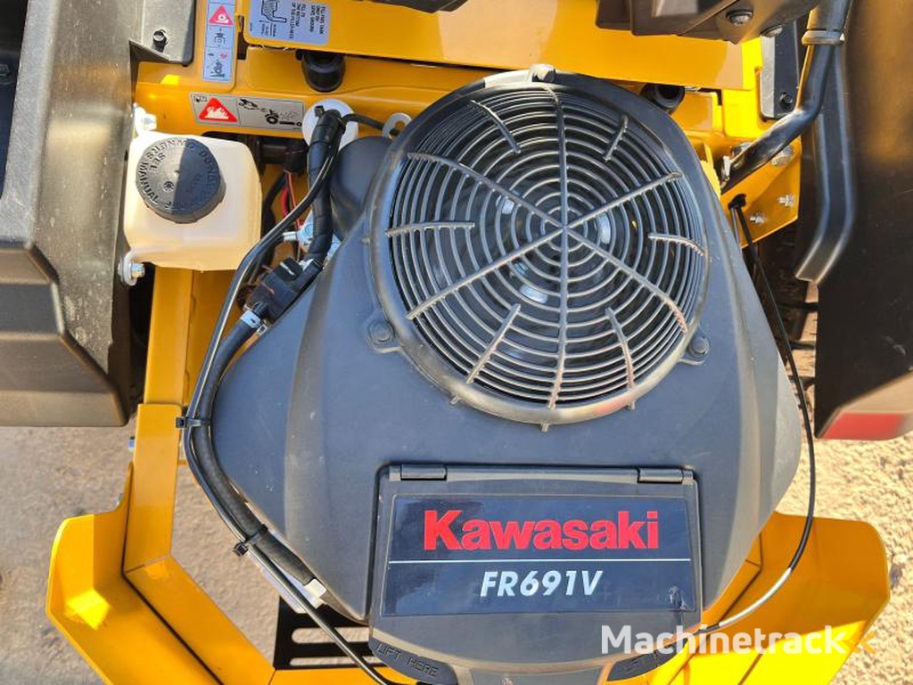 Hustler Flip-Up 48 Tondeuse Autoportée 122cm