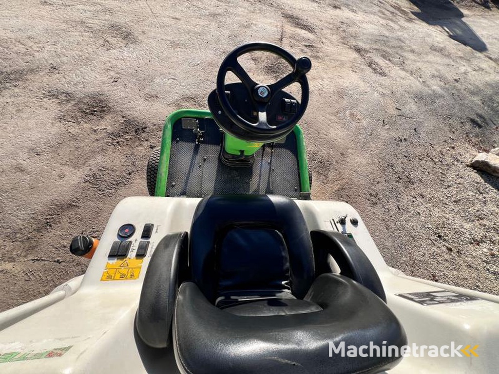 ETESIA HYDRO 124D Tondeuse autoportée 124cm