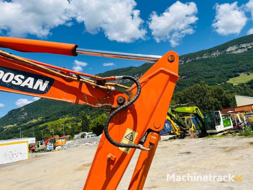 Doosan DH55-MINI-PELLE-5T