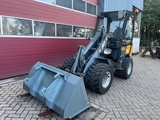 Minituur van Giant V 452 T HD met kenteken en cabine