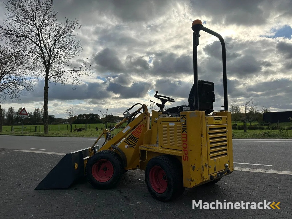 Knikmops 90 | Bouwjaar 2005 | 4367 uur