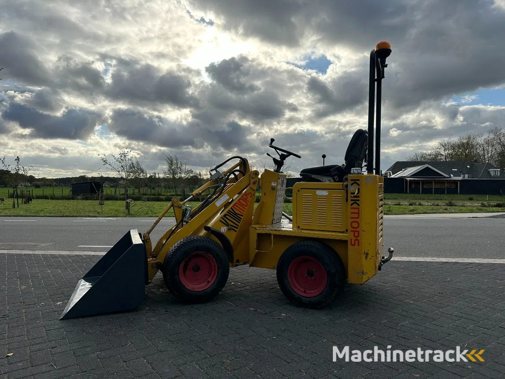 Knikmops 90 | Bouwjaar 2005 | 4367 uur