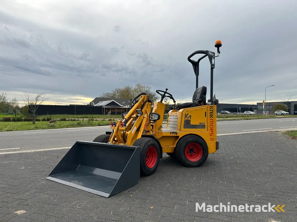 Knikmops 100 | Bouwjaar 2019 | 2734 uur