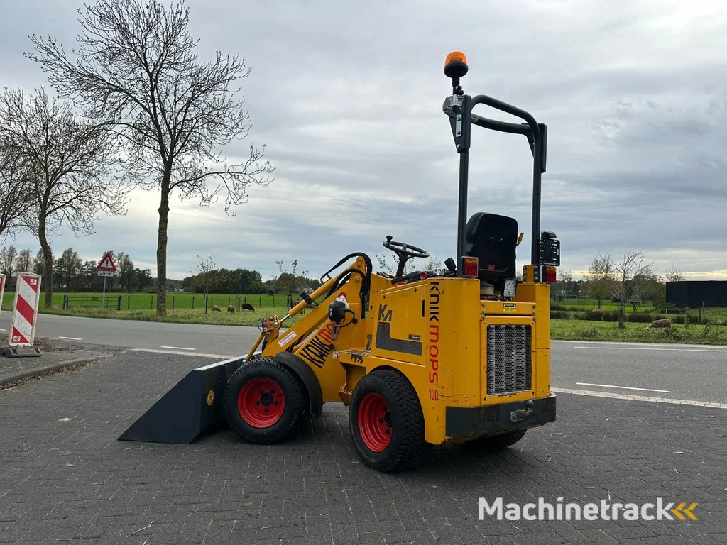 Knikmops 100 | Bouwjaar 2019 | 2734 uur