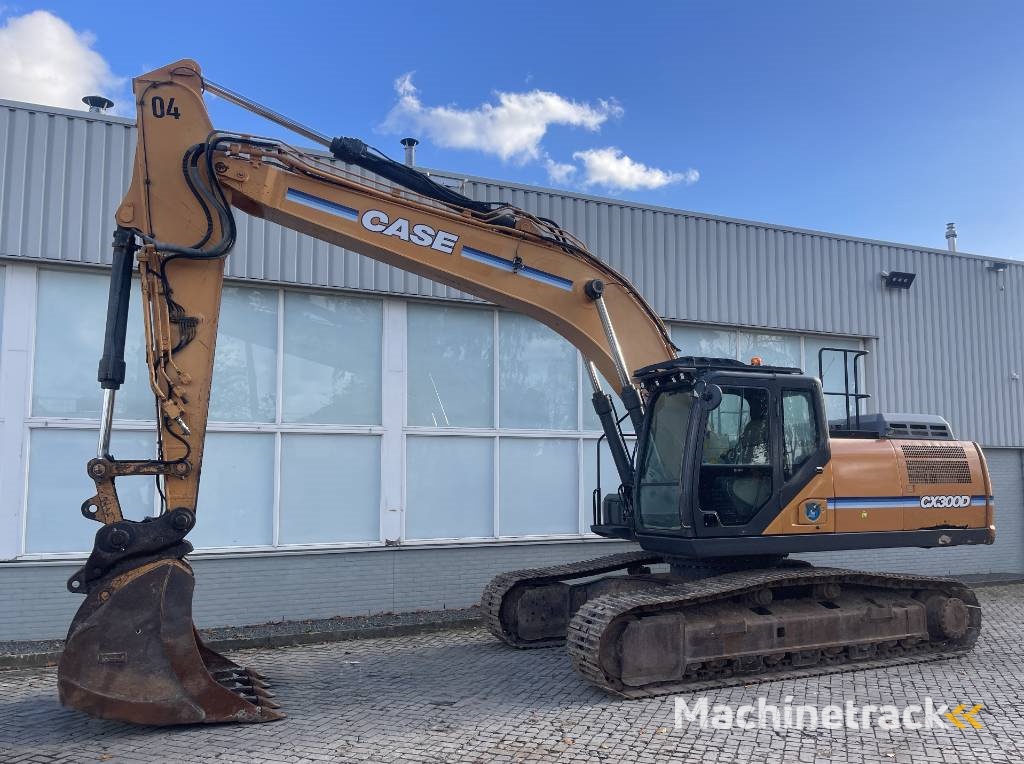 CASE CX 300 D       2017